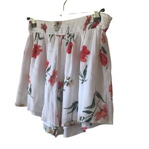 Hollister Floral Shorts White Red‎ Flower Smocked Waist Boho BeachWear Size SM